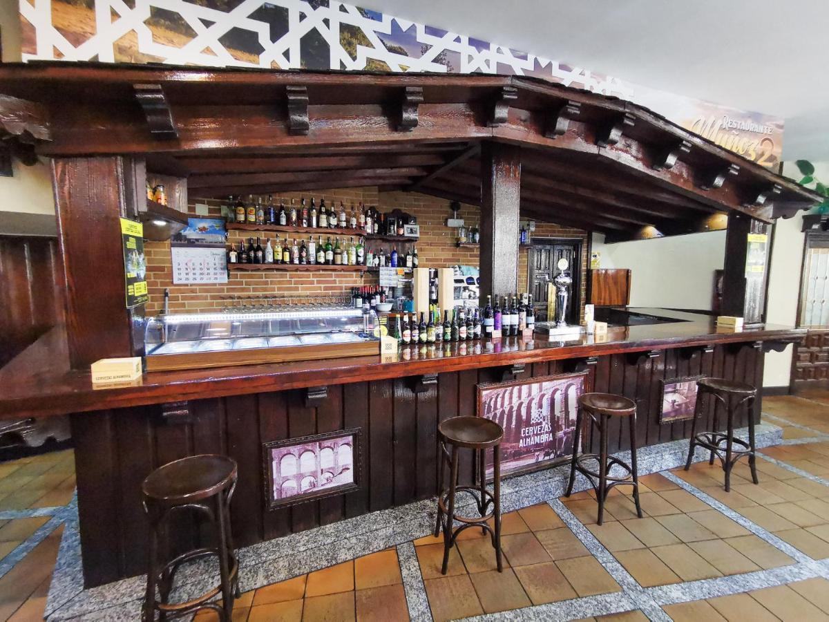 Hospedaje Bar El Gato Del Acueducto Σεγκόβια Εξωτερικό φωτογραφία